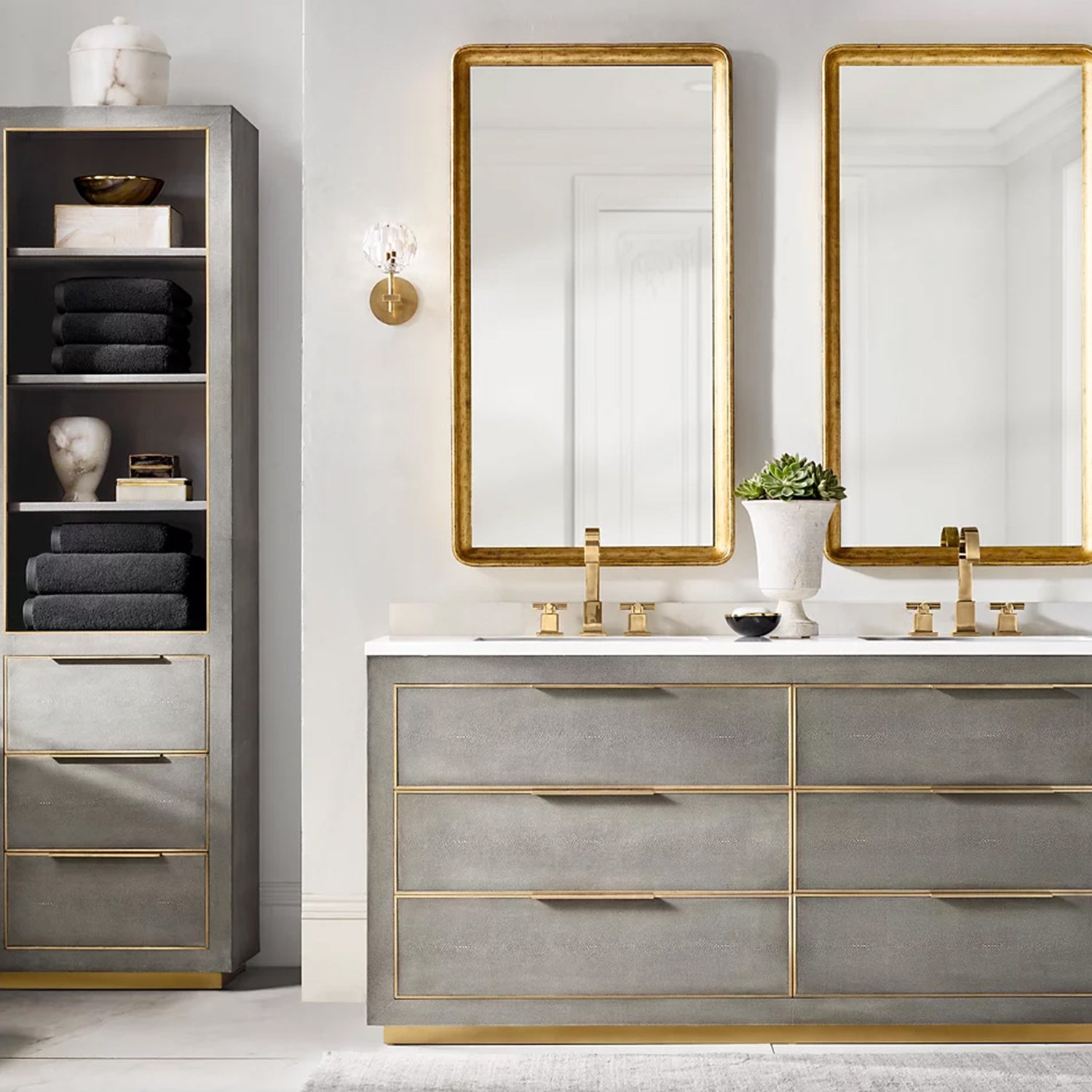 Boule de Cristal Clear Glass Sconce 01