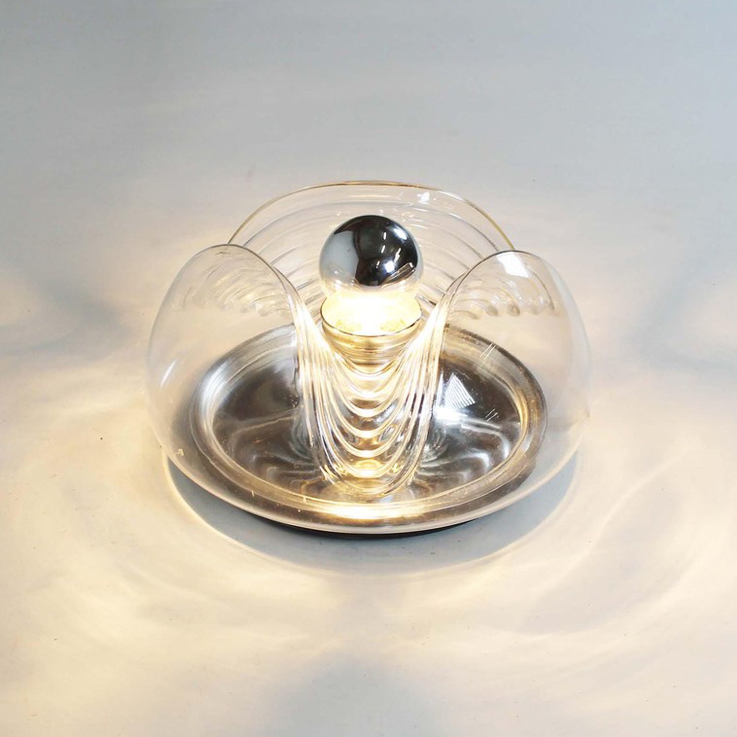 Futura Wall Light
