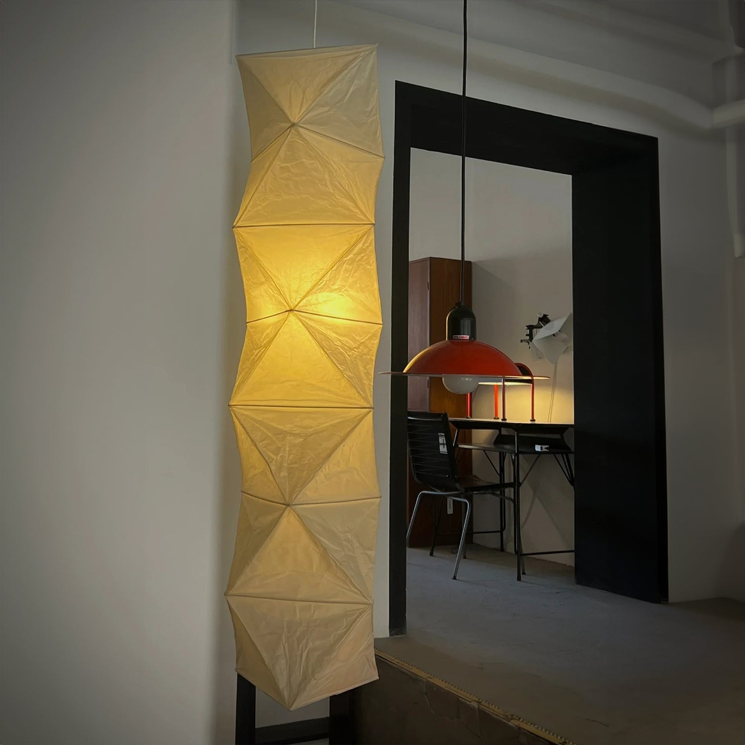 Akari L8 Pendant Light