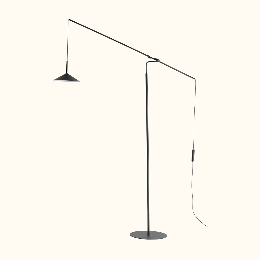 Altura_Floor_Lamp_Penta_0001