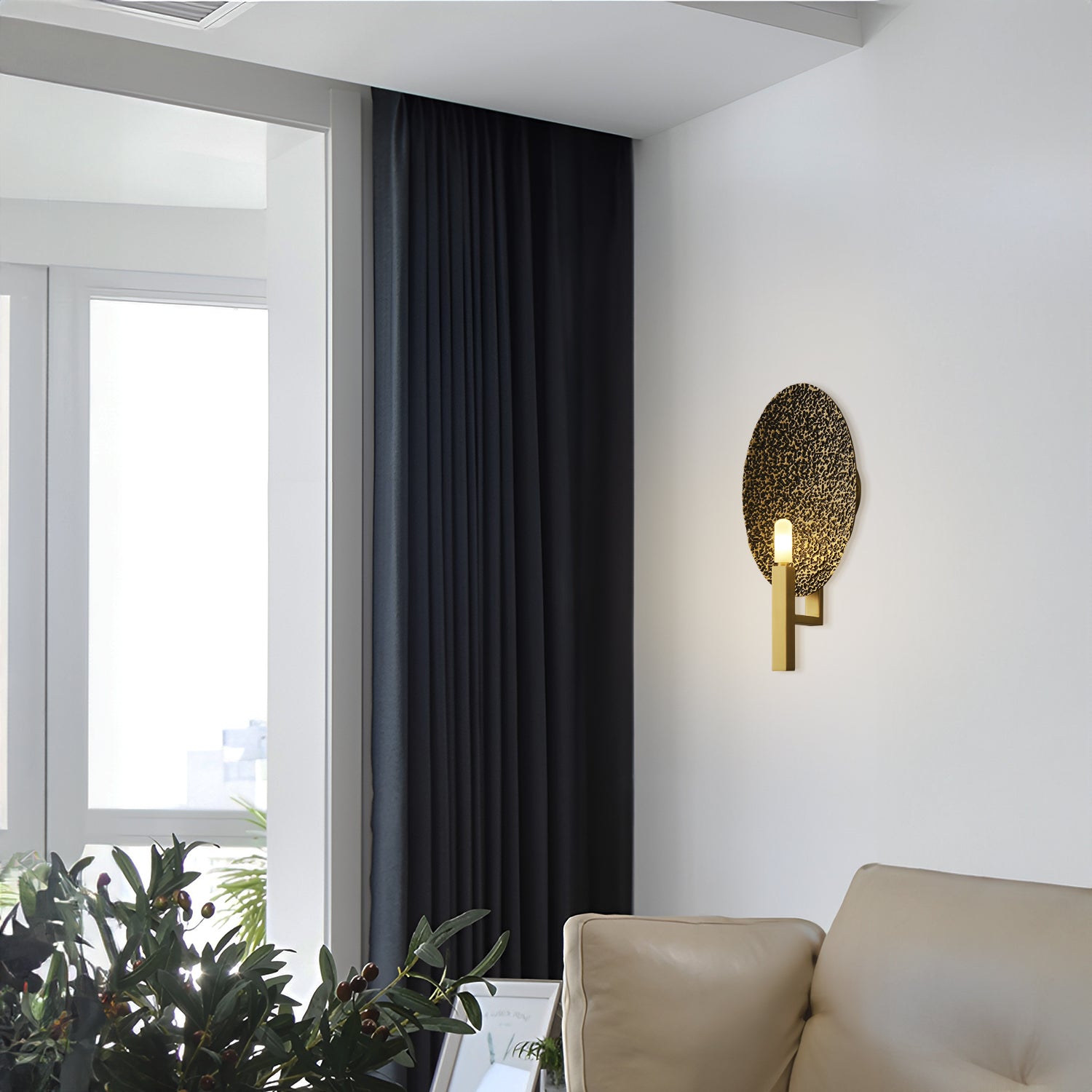 Applique_Coque_Wall_Sconce_Herve_Van_Der_Straeten_04