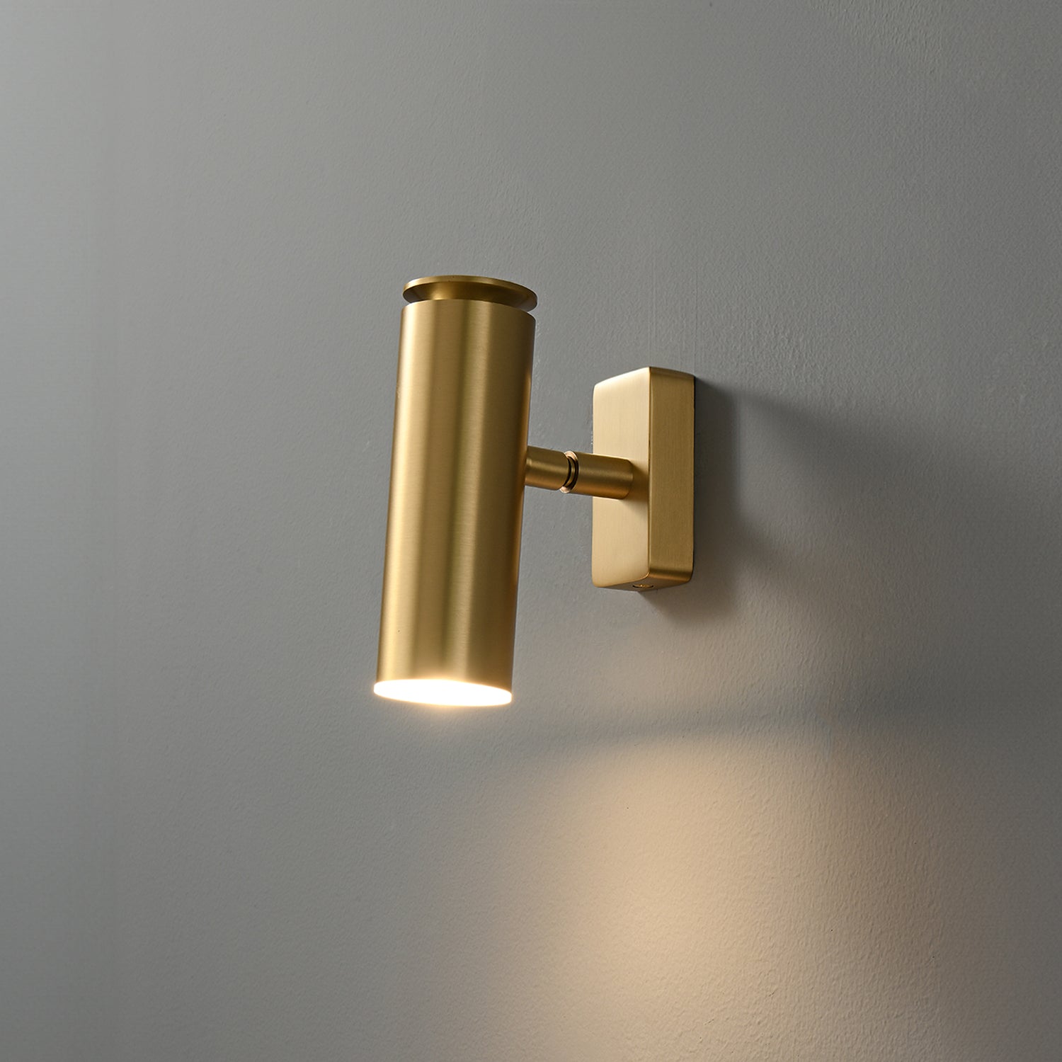 Champeaux_Plus_Sconce_RH_0008