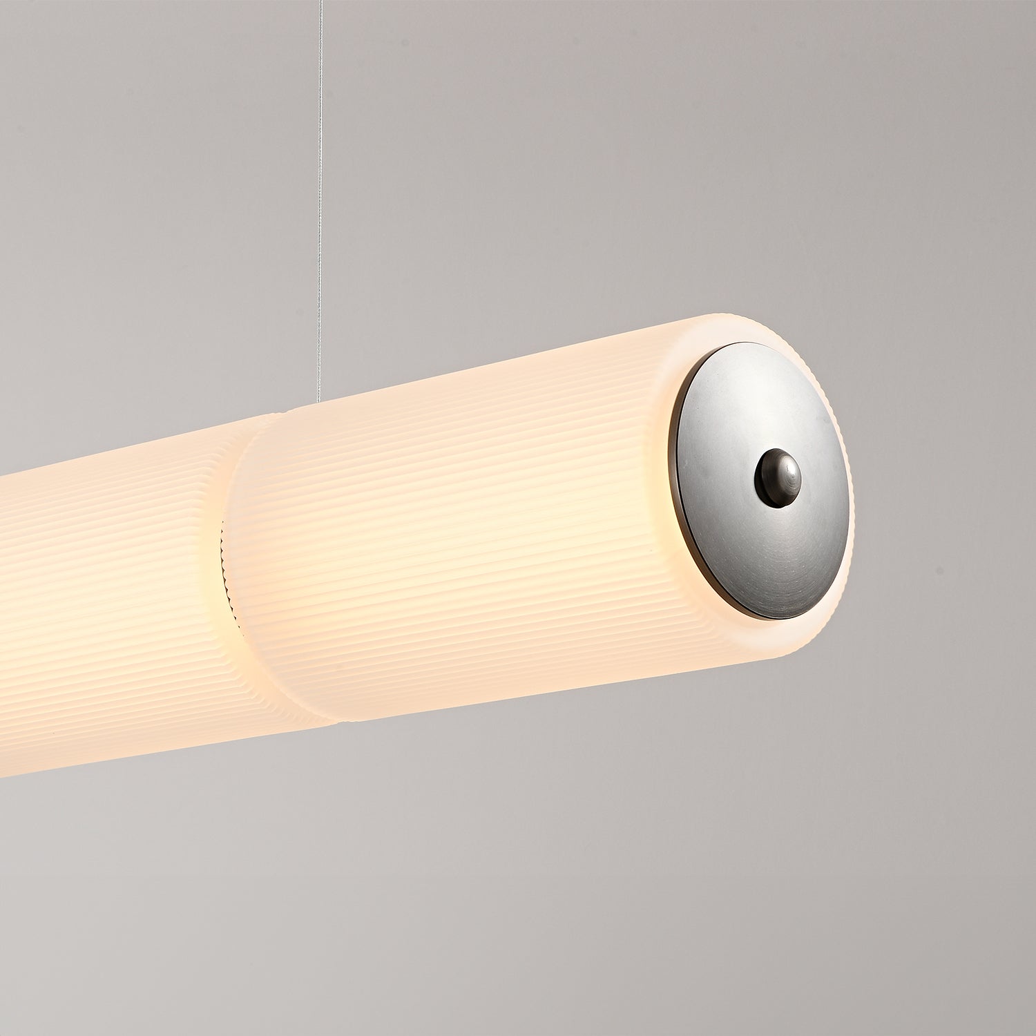 Column_Horizontal_Pendant_Light_A-N-D_0010