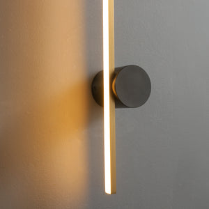 Coordinates_1_Brass_Wall_Lamp_Flos_0012
