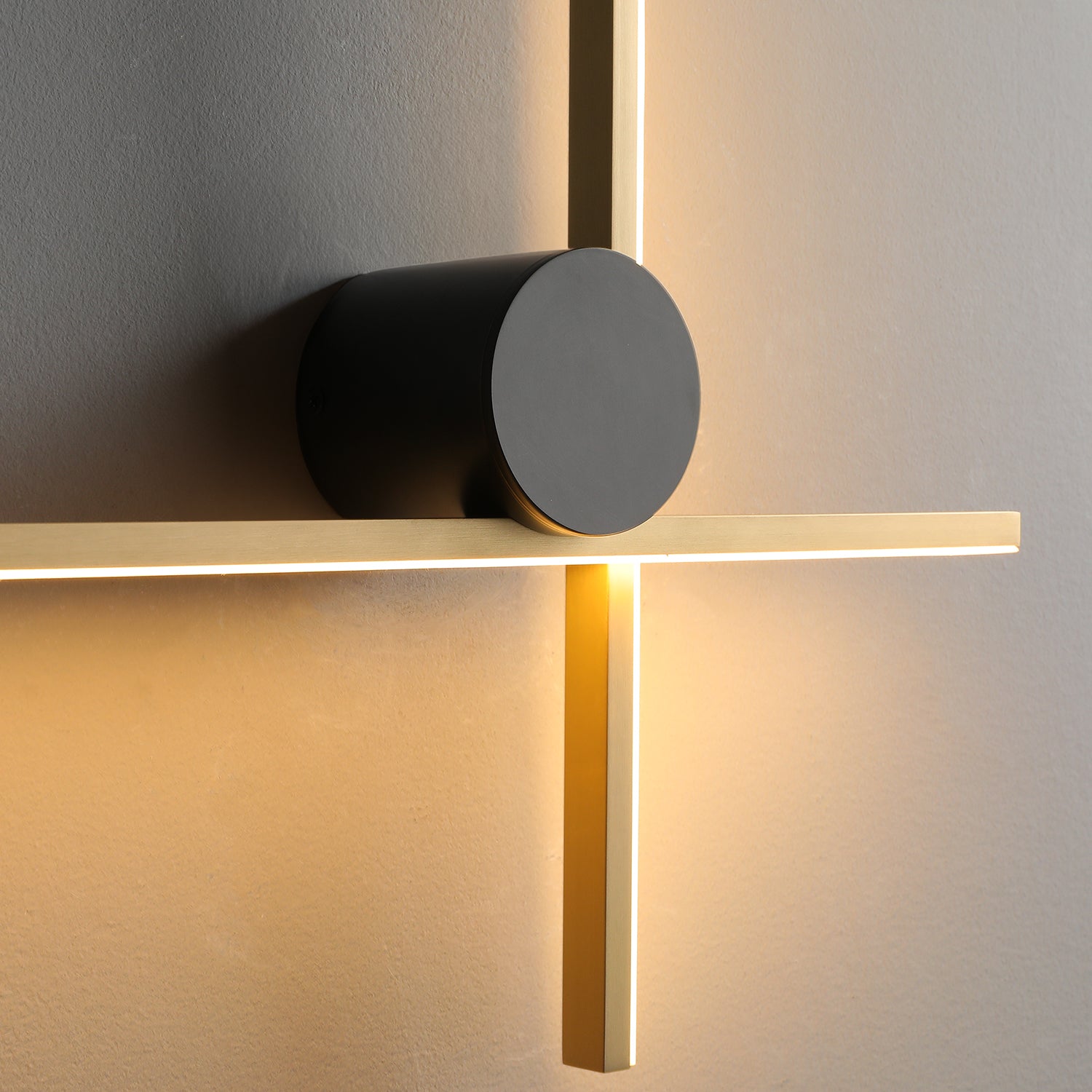 Coordinates_2_Brass_Wall_Lamp_Flos_0012