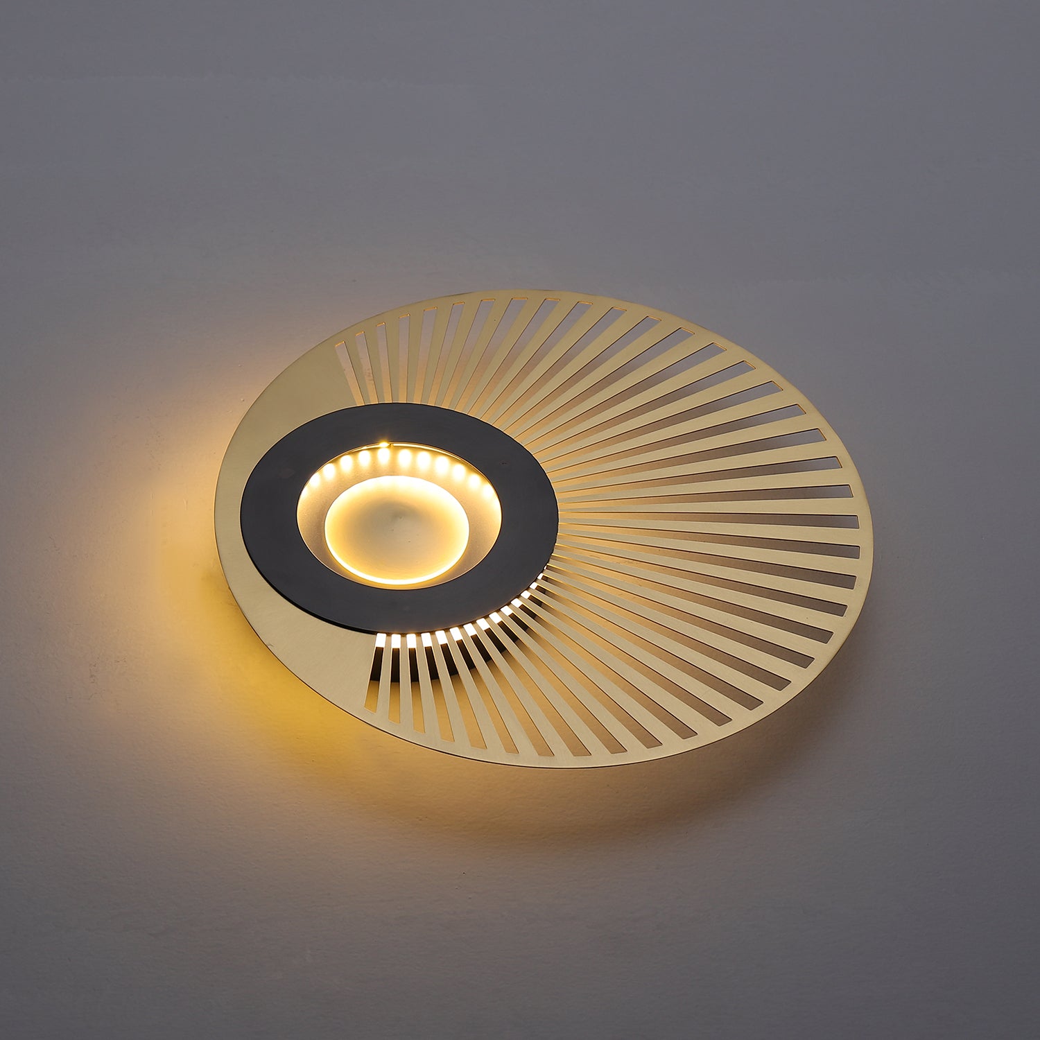 Earth_Wall_Lamp_Cvl_0006