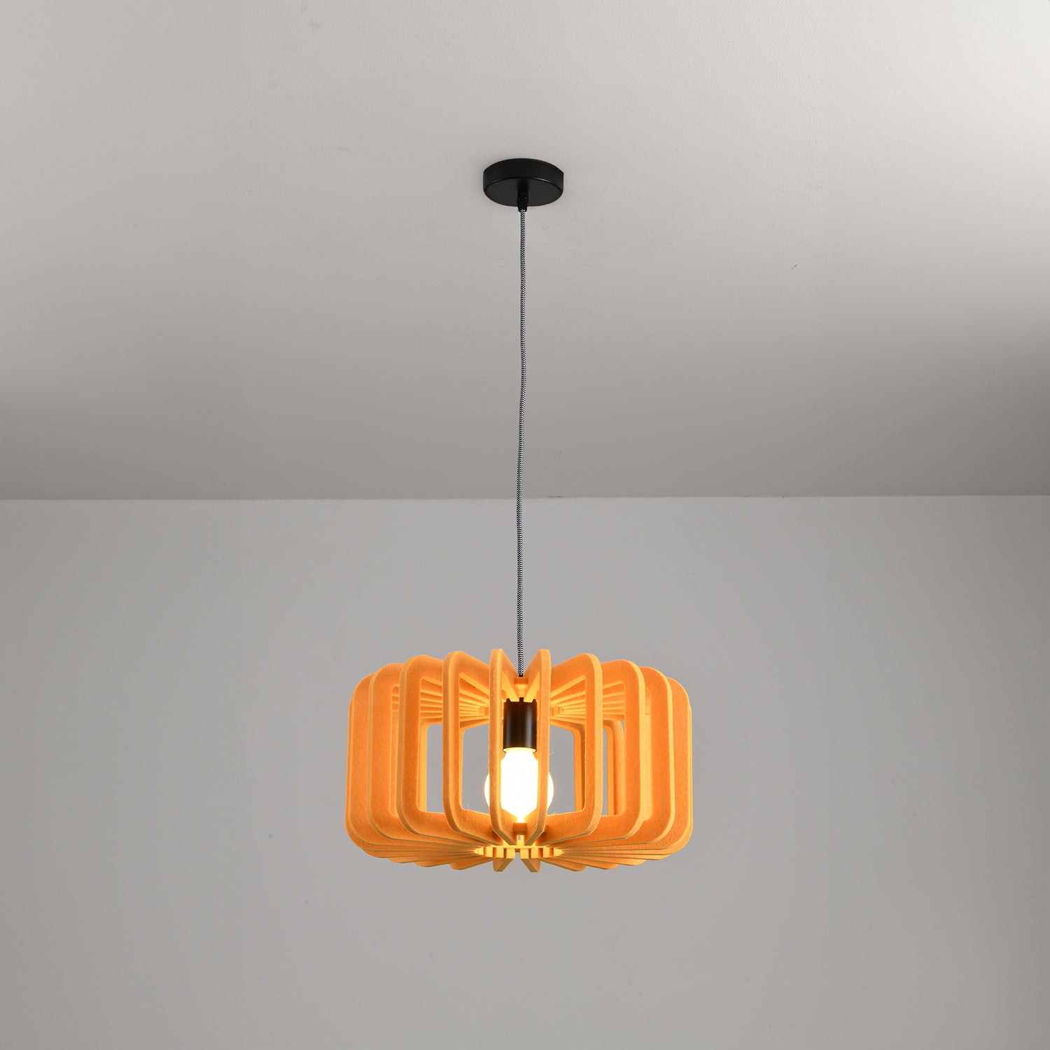 Elke_Pumpkin2_Pendant_Light_Eureka_Lighting_06