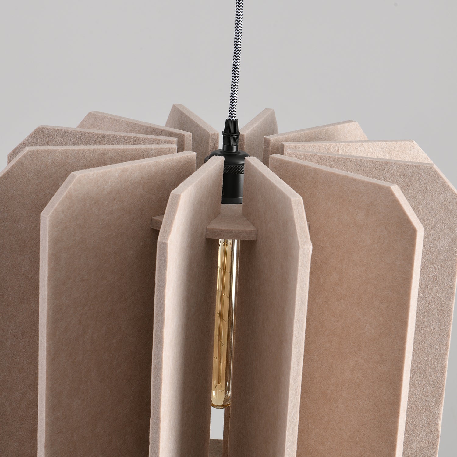 Elke_Pumpkin3_Pendant_Light_Eureka_Lighting_15