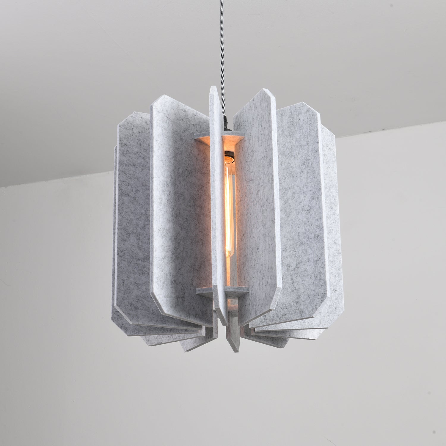 Elke_Pumpkin3_Pendant_Light_Eureka_Lighting_17