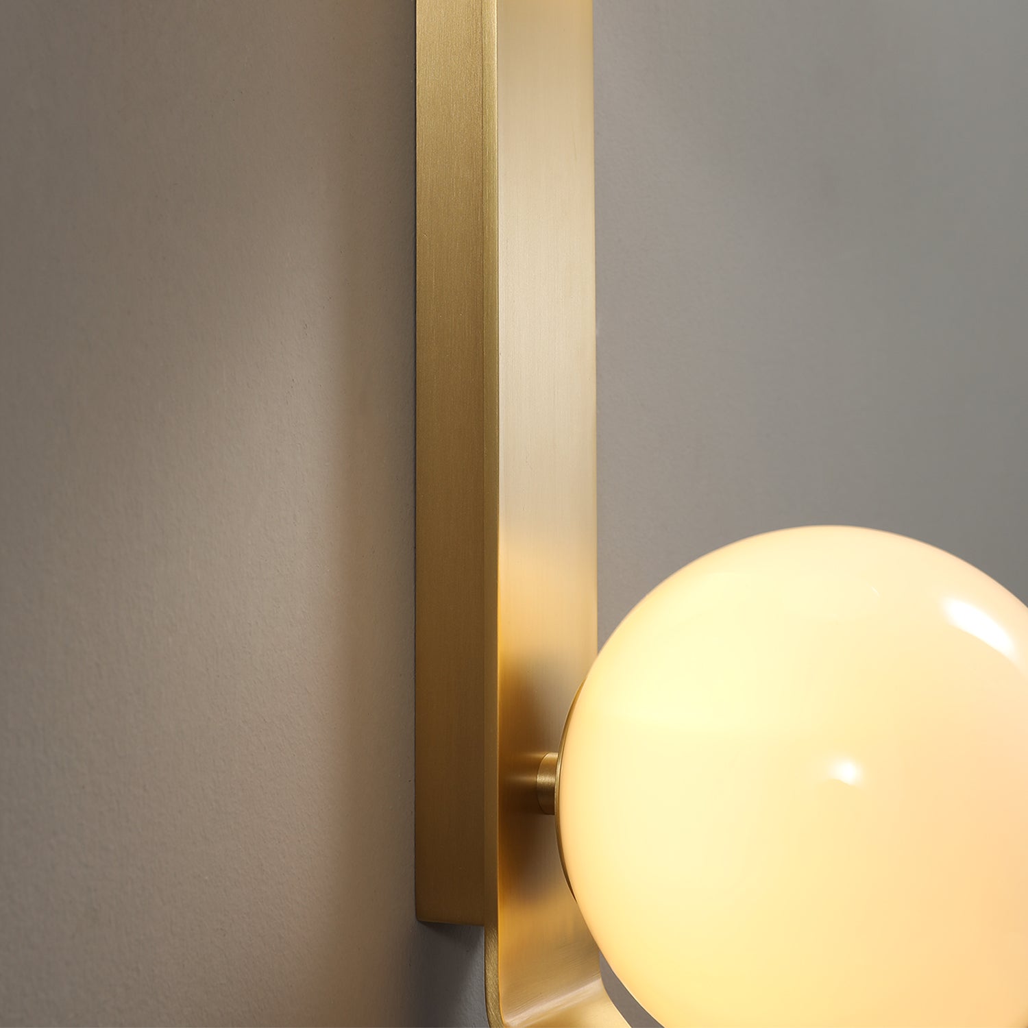 Fizi_Wall_Sconce_Articolo_0013