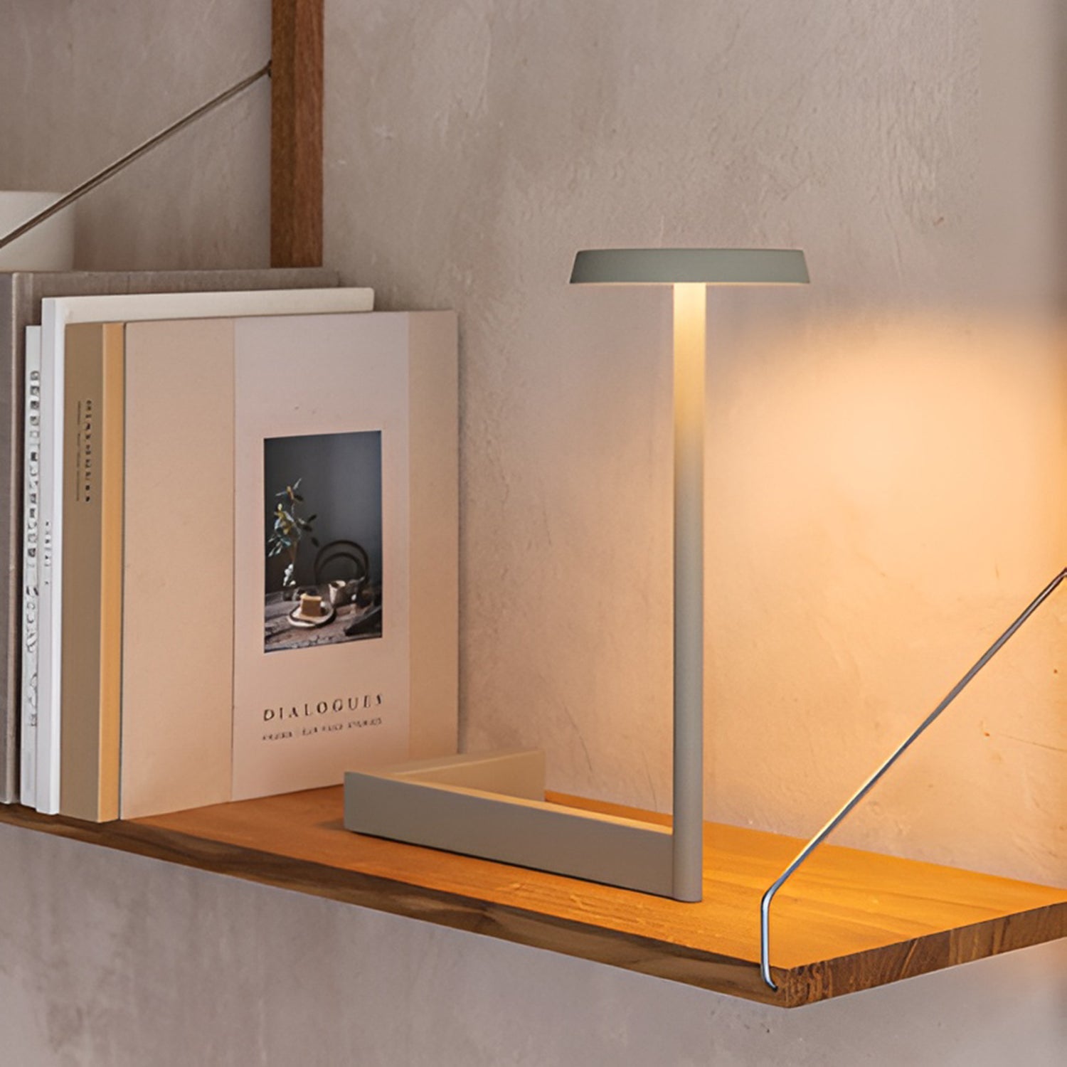 Flat_Table_Lamp_Vibia_0010