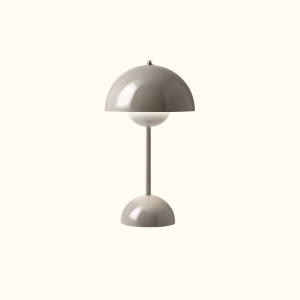 Flowerpot VP9 Table Lamp