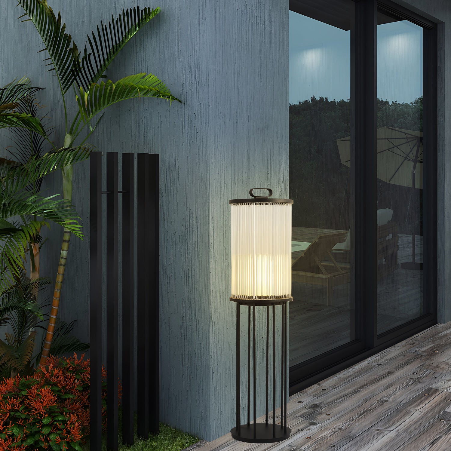 Glass_Cage_Garden_Solar_Outdoor_Floor_Light_03