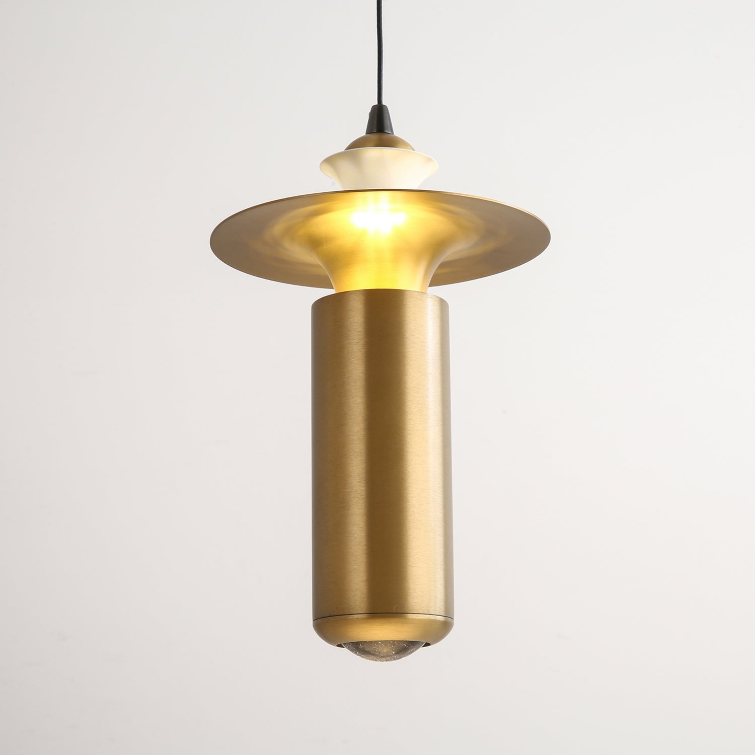 Golden_Halo_Bedside_Pendant_Light_0008