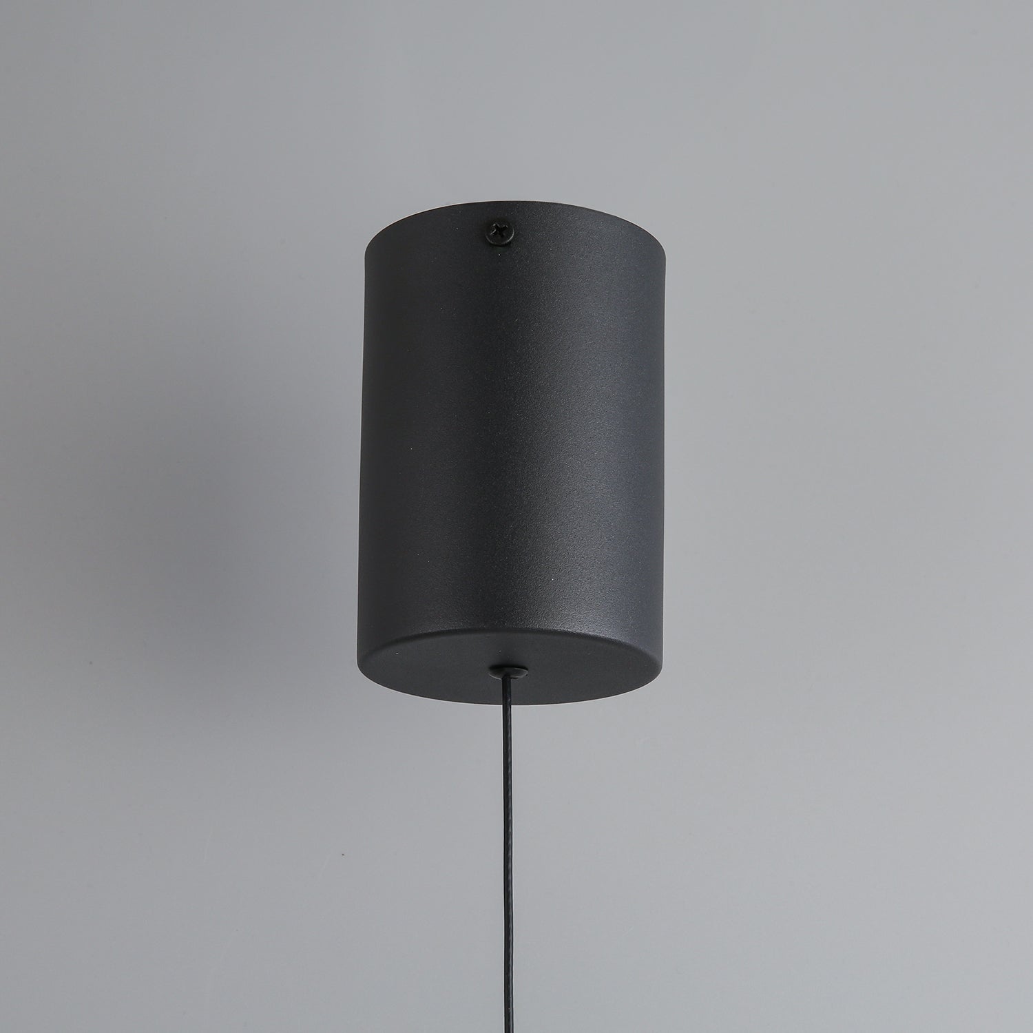Io_Sospeso1_Pendant_Light_Occhio_09