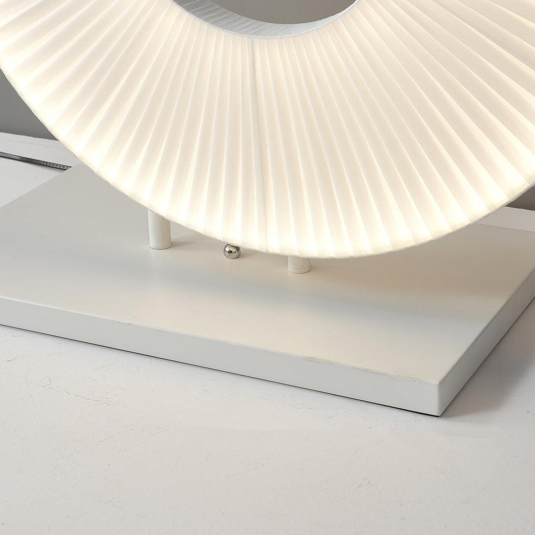 Iris_Floor_Lamp_09