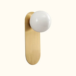 Liila_1_Brass_Wall_Lamp_Nuura_0002