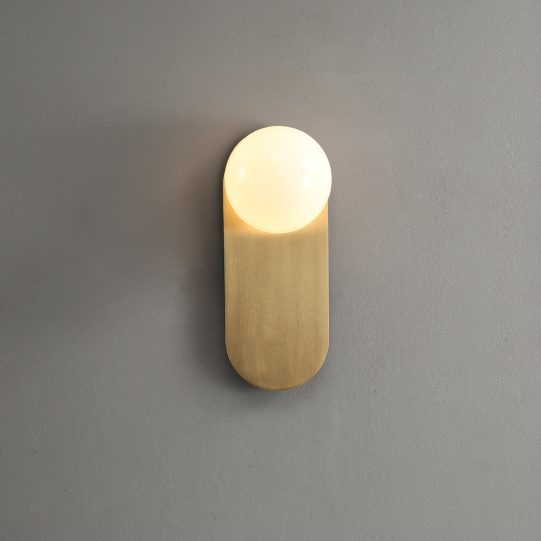 Liila 1 Brass Wall Lamp