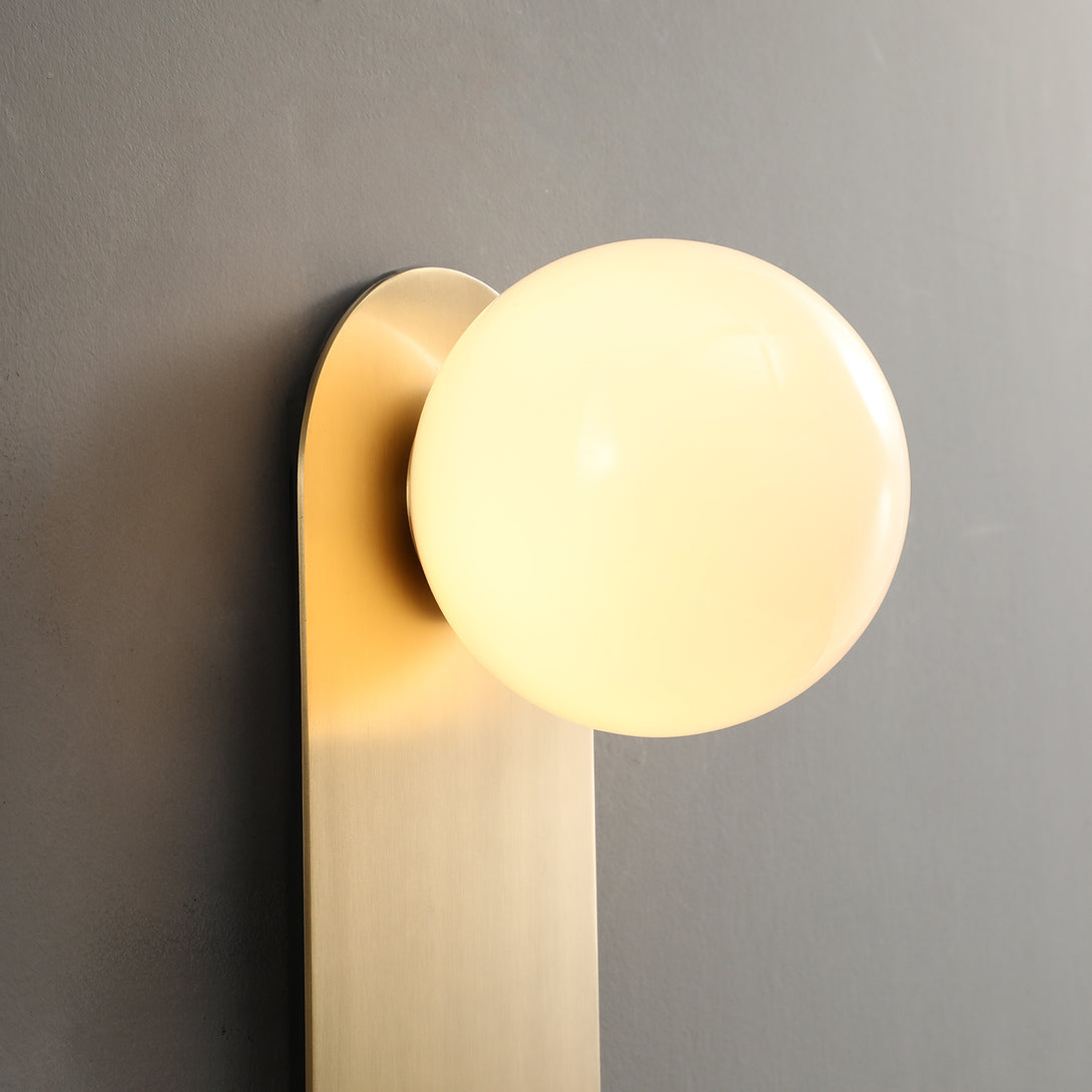 Liila 1 Brass Wall Lamp