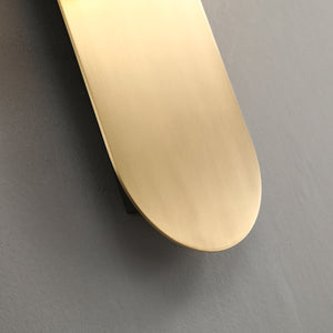 Liila_1_Brass_Wall_Lamp_Nuura_0014