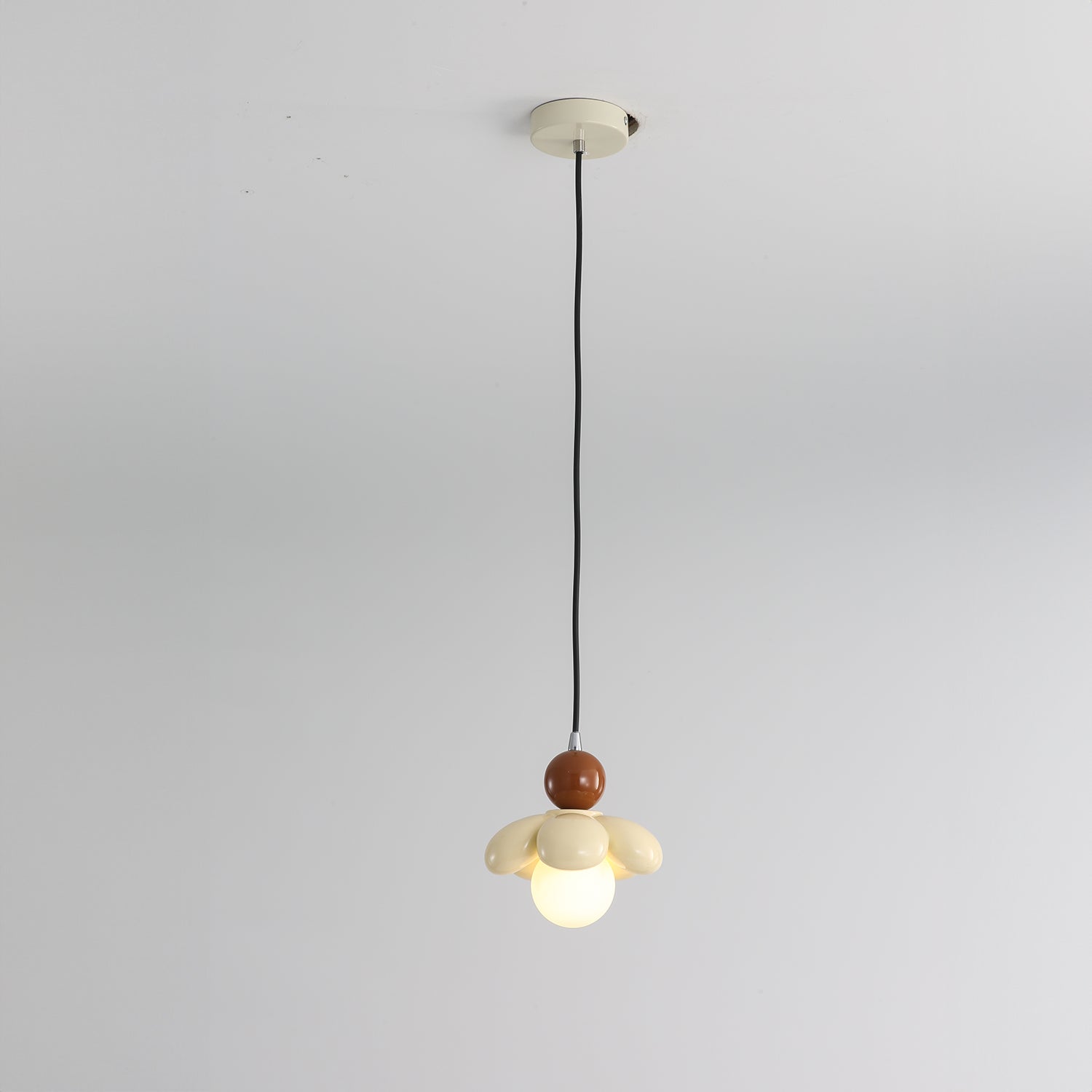 Maru_Flower_Pendant_Lamp_06