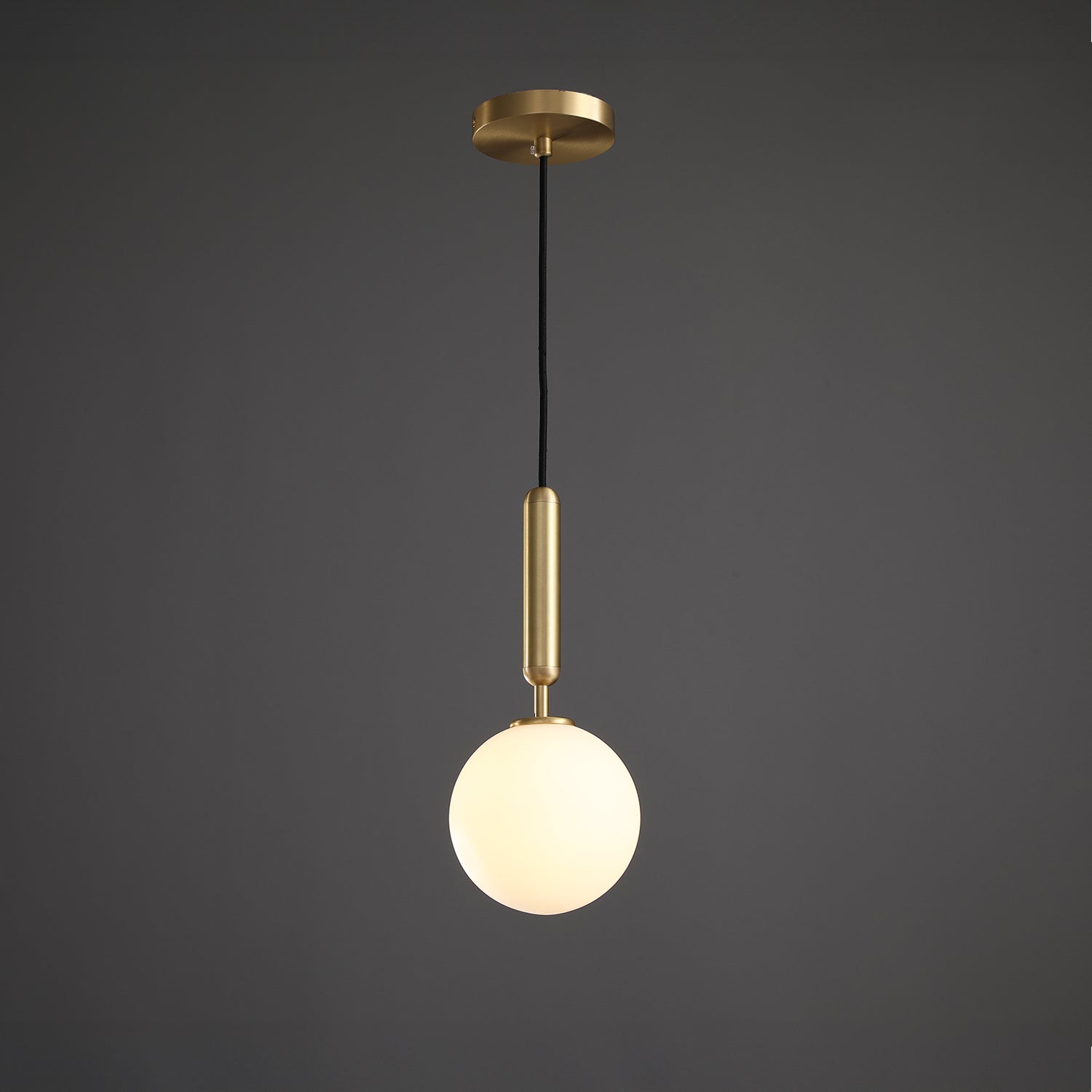 Miira_1_Brass_Pendant_Light_Nuura_0007