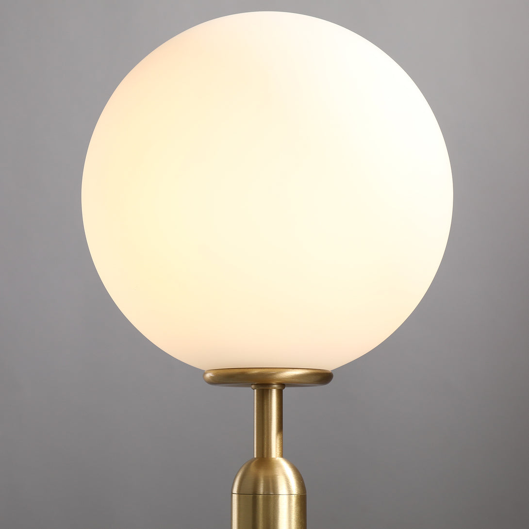 Miira_Brass_Table_Lamp_Nuura_0008