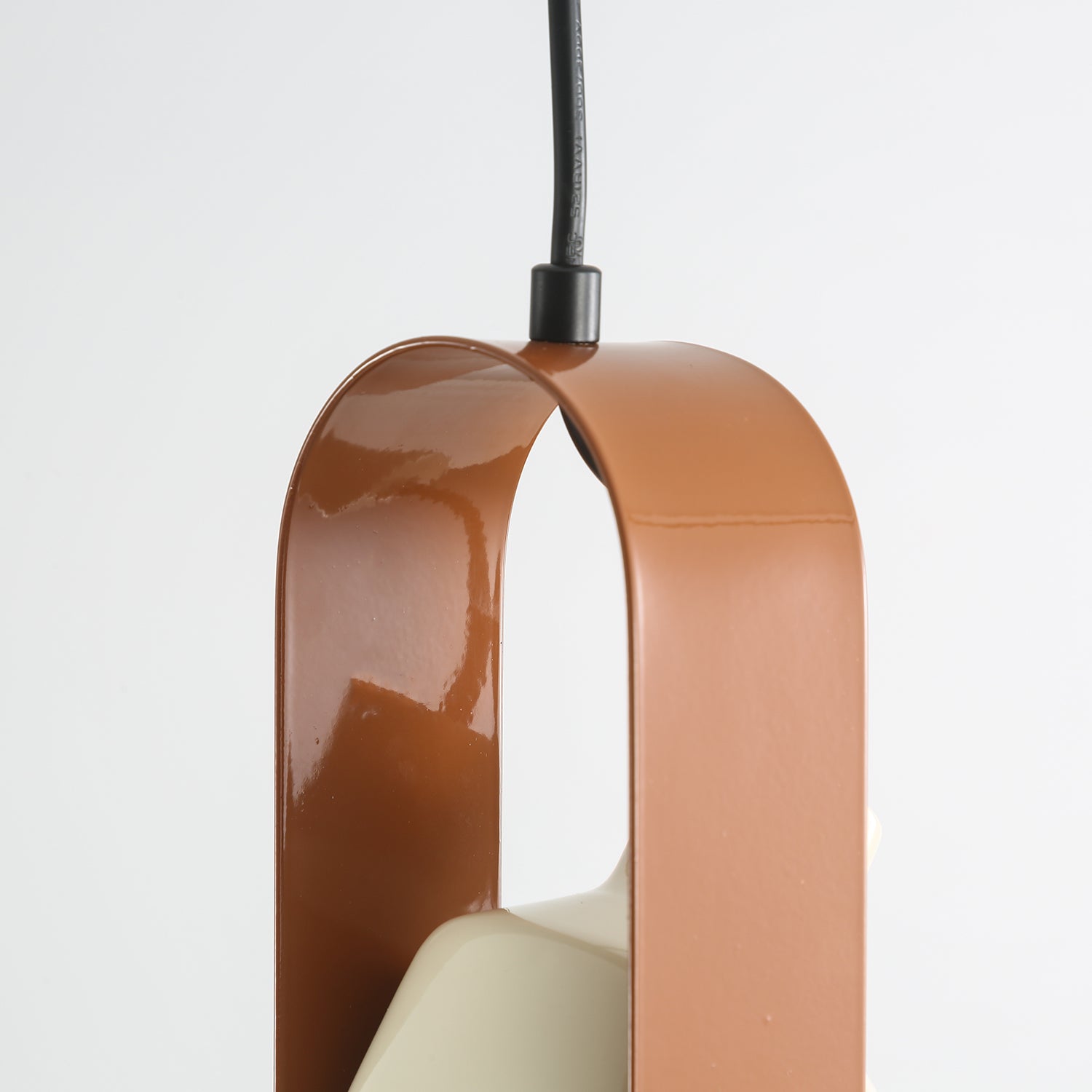Neato_Pendant_Lamp_10