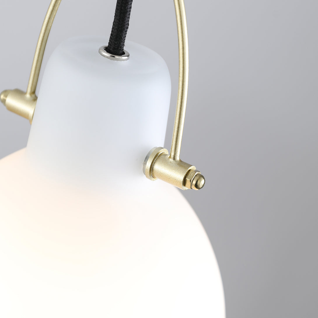 Newton_Bell_Pendant_Lamp_09