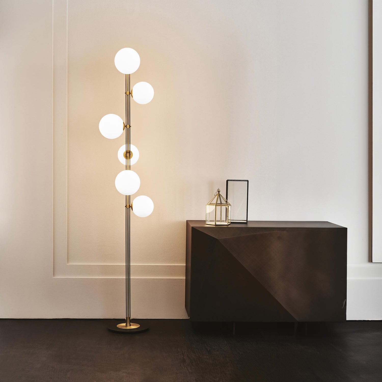 Planeta_P_Floor_Lamp_Studio_Kronos_13