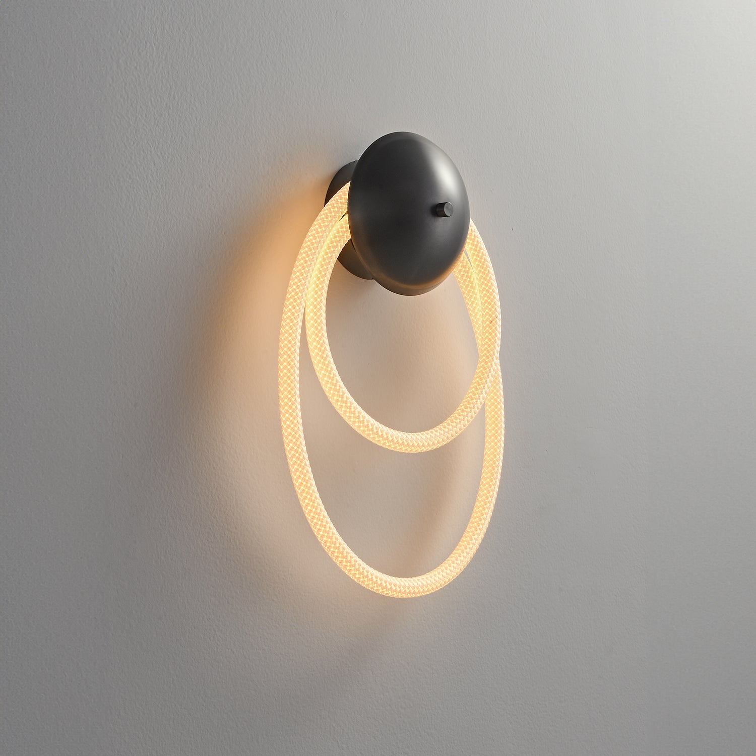 Shield_Sconce_LukeLampCo_0009