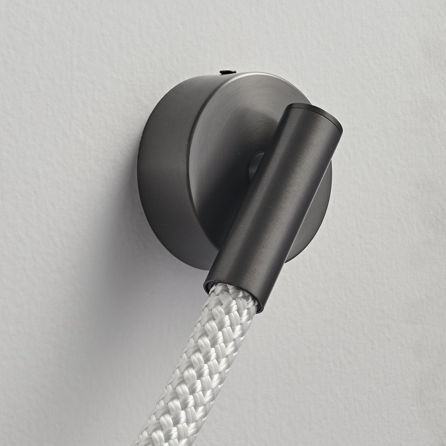 Tracer_Loop_Sconces_LukeLampCo_0009