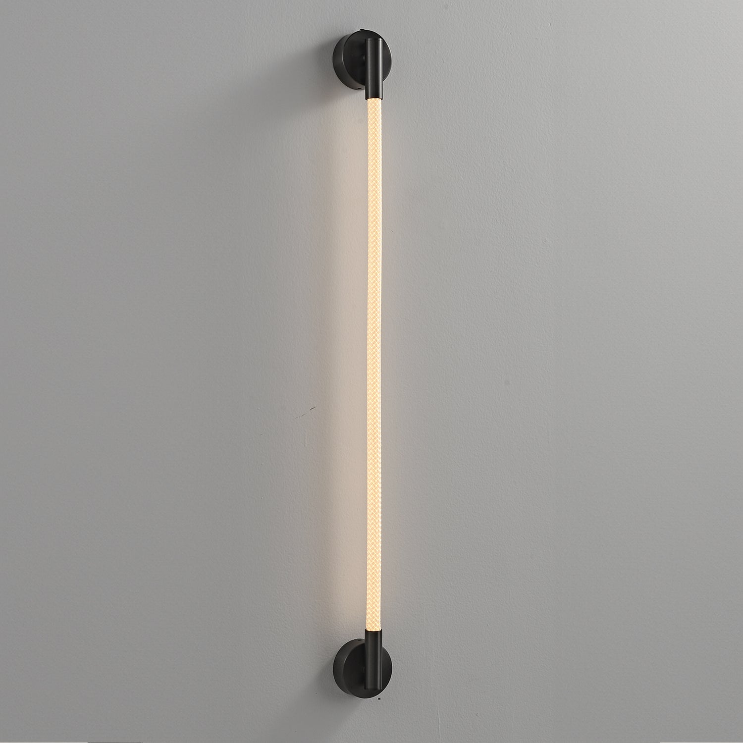 Tracer_Loop_Sconces_LukeLampCo_0010