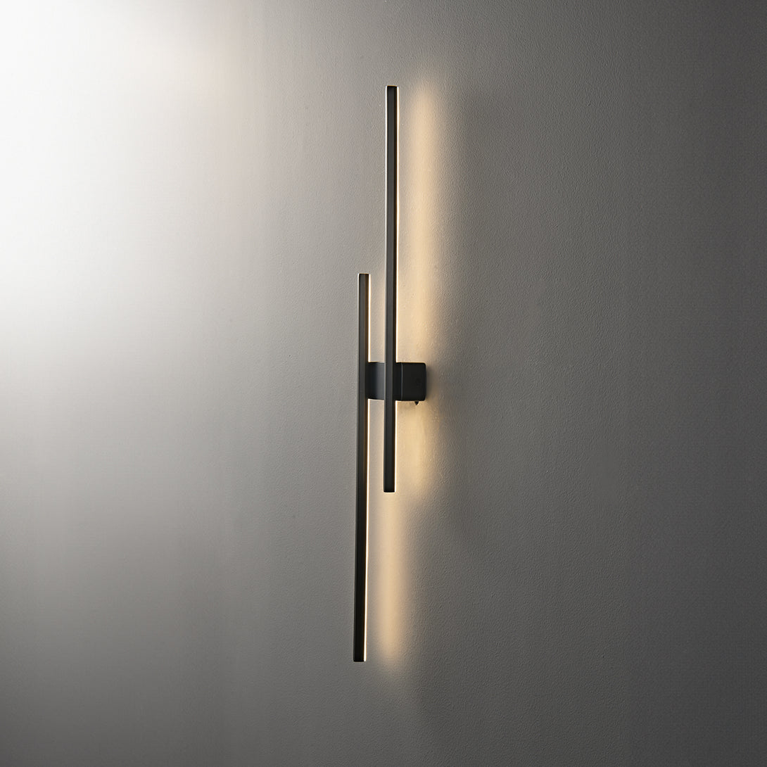 Tubs Brass Wall Lamp